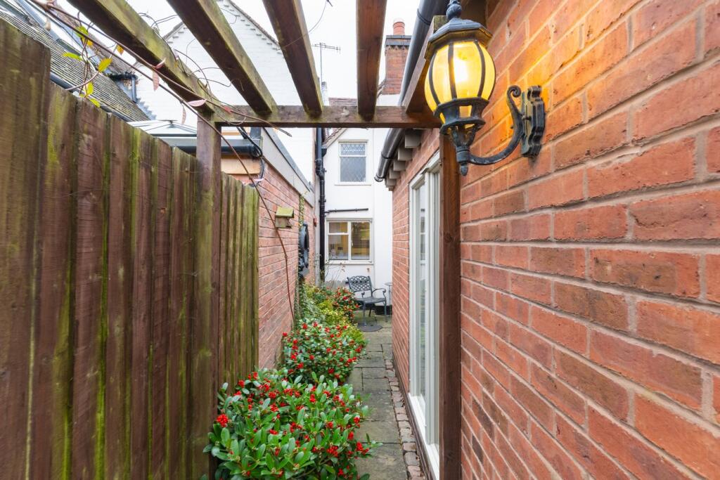 Additional image 37 of High Street, Henley-in-Arden, Warwickshire, B95