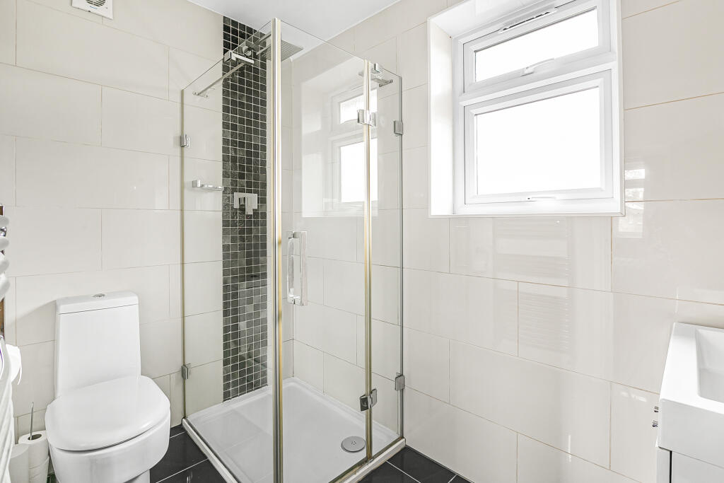 Additional image 13 of Harwood Hill, Welwyn Garden City, Hertfordshire, AL8