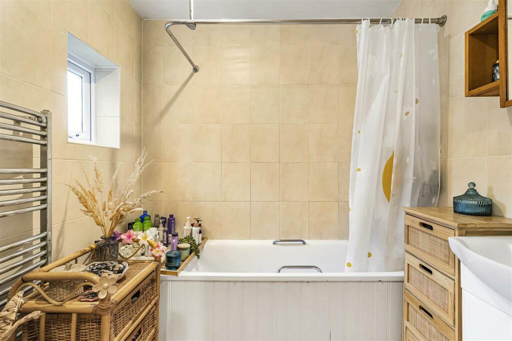 Additional image 11 of High Street, Newmarket