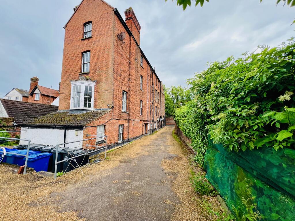 Additional image 3 of High Street, Newmarket