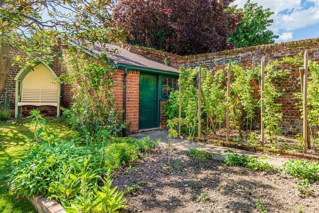 Additional image 21 of Hamlet Road, Haverhill