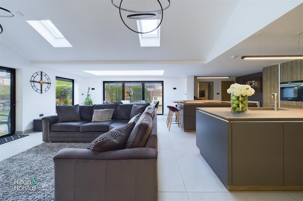 Additional image 12 of Clover Crescent, Burnley