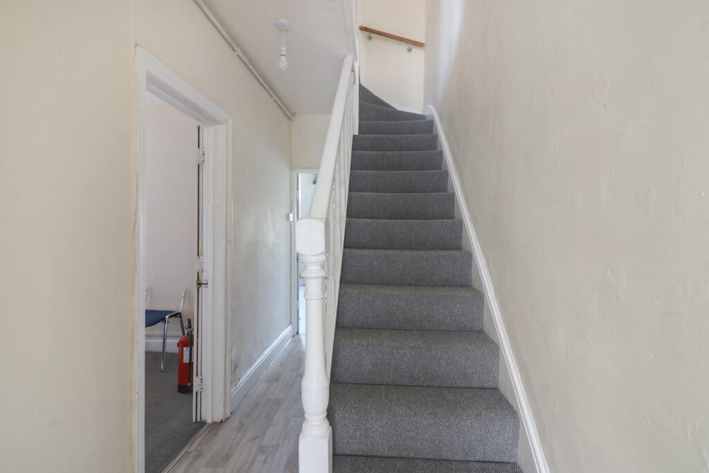 Additional image 16 of Triangle North