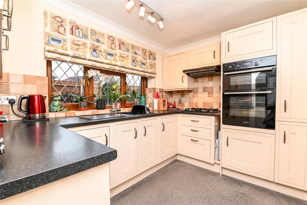 Additional image 5 of Ashley Lane, New Milton, Hampshire, BH25