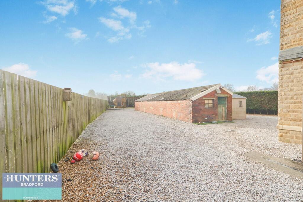 Additional image 6 of Stonelea, Whinney Hill, Bradford, BD4 8LU