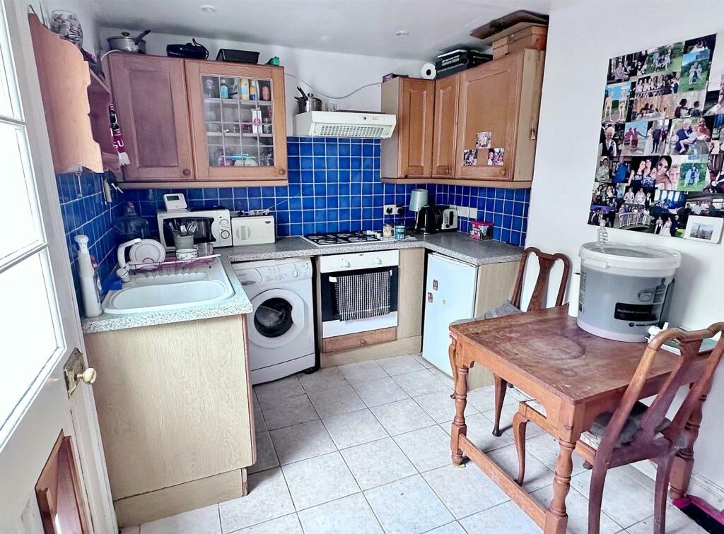 Additional image 12 of Watts Lane, Eastbourne