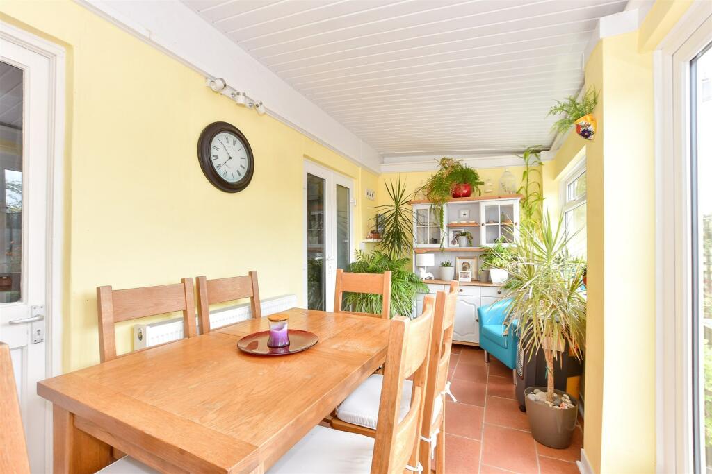 Additional image 4 of Cinque Foil, Peacehaven, East Sussex