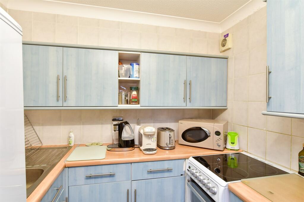 Additional image 5 of Cavell Avenue, Peacehaven, East Sussex