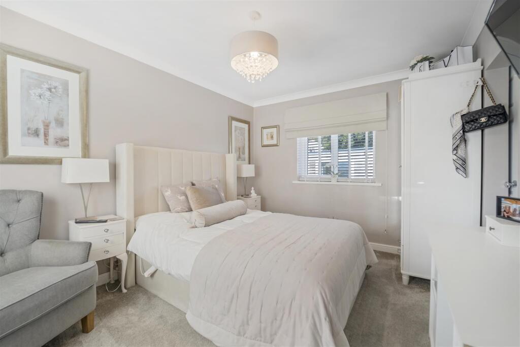 Additional image 12 of Spring Hill, Worle Hillside - DETACHED BUNGALOW WITH ANNEX