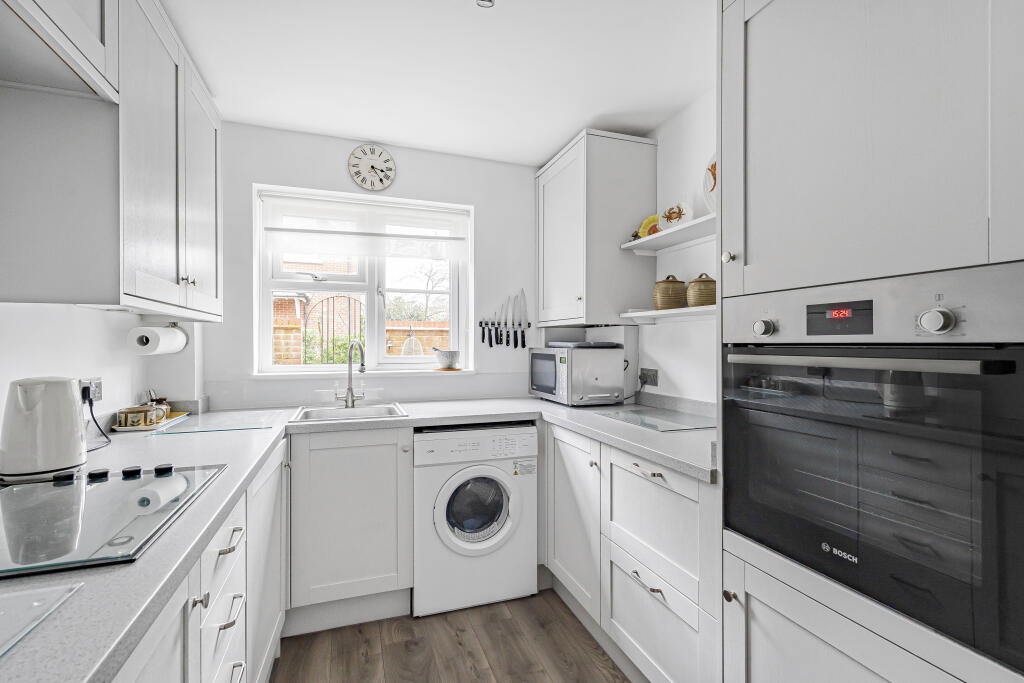 Additional image 6 of Ottway Walk, Welwyn, AL6