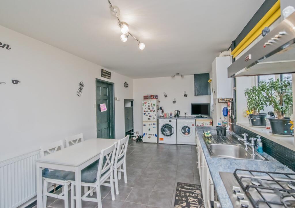 Additional image 3 of Shirley Grove, Gomersal, Cleckheaton, BD19