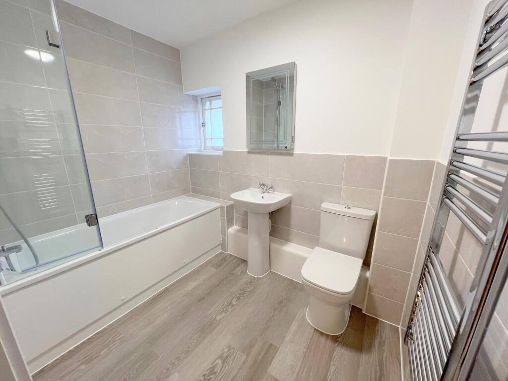 Additional image 7 of Milton Green, Christchurch Road, New Milton, Hampshire. BH25 6QG