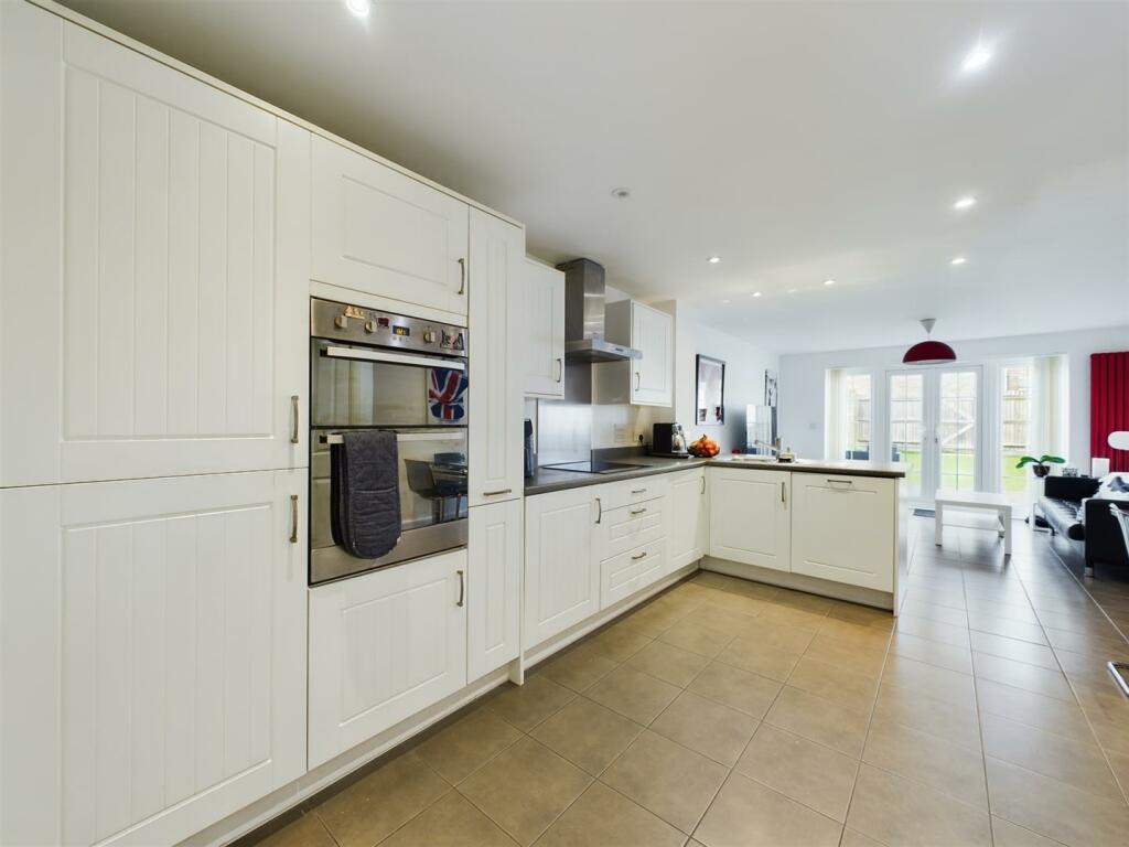 Additional image 20 of Westview Close, Peacehaven