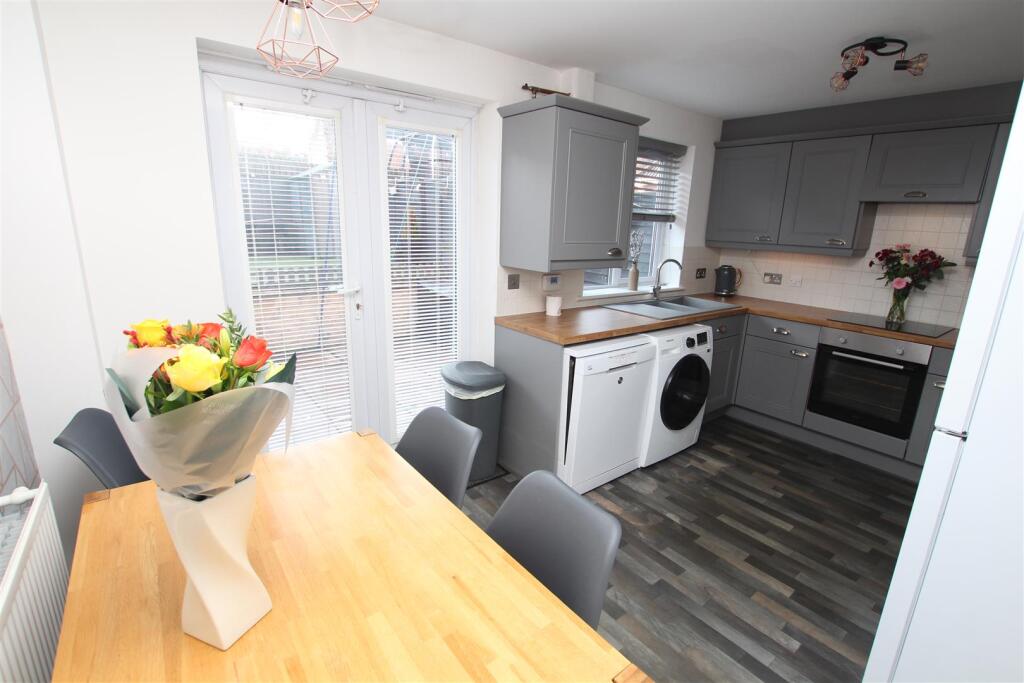 Additional image 5 of Manor Park Road, Cleckheaton
