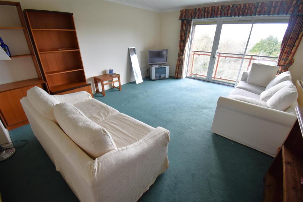 Additional image 4 of Spacious Balcony Apartment With Stunning Views & No Onward Chain