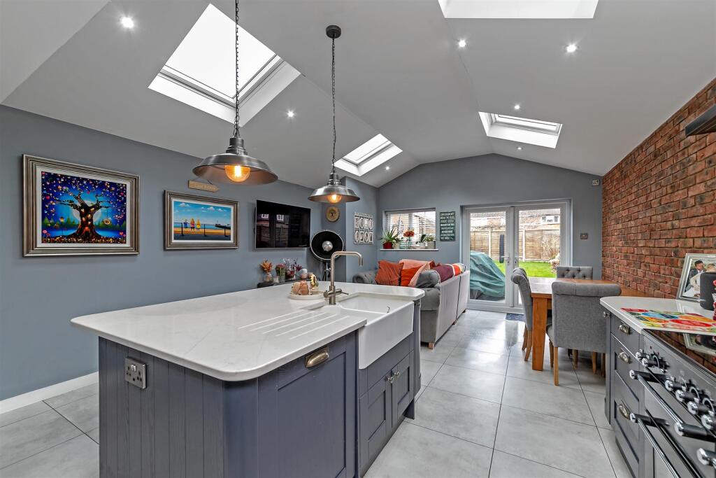 Additional image 24 of Saxon Road, Wheathampstead, St. Albans
