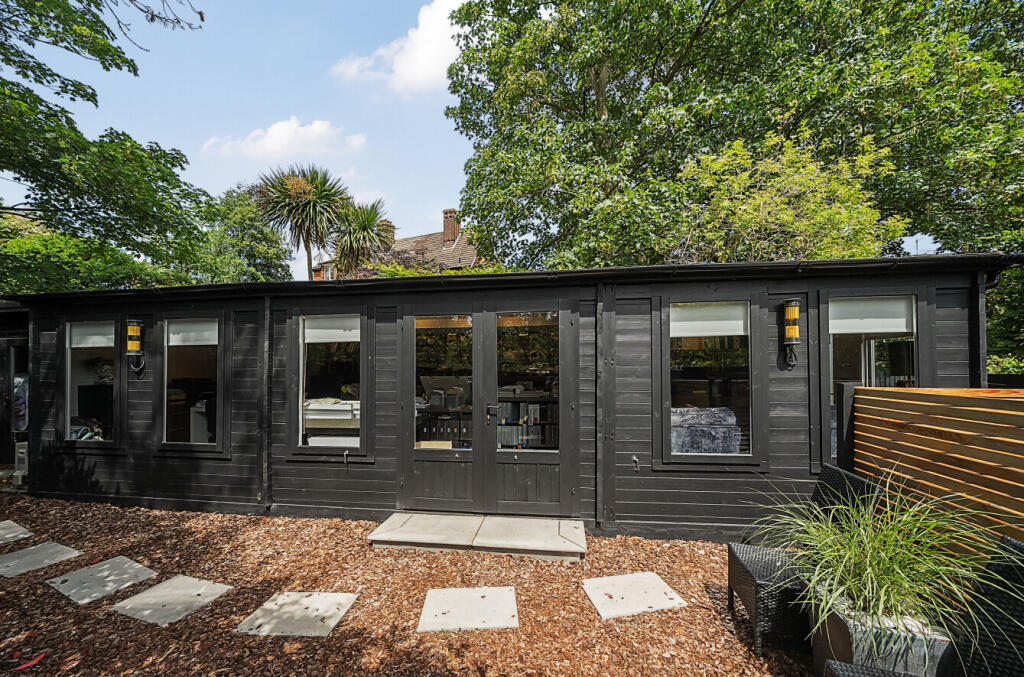 Additional image 30 of Willow Grove, Chislehurst, Kent, BR7