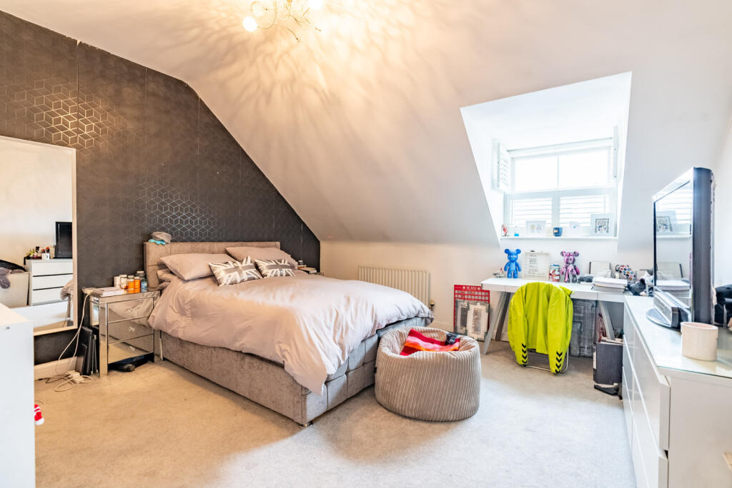 Additional image 17 of Beningfield Drive, London Colney, St. Albans, Hertfordshire, AL2