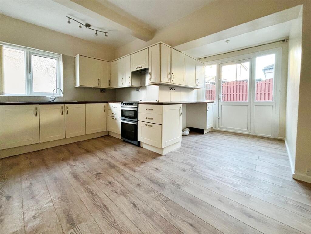 Additional image 10 of Claremont Avenue, Shipley, BD18 1PR