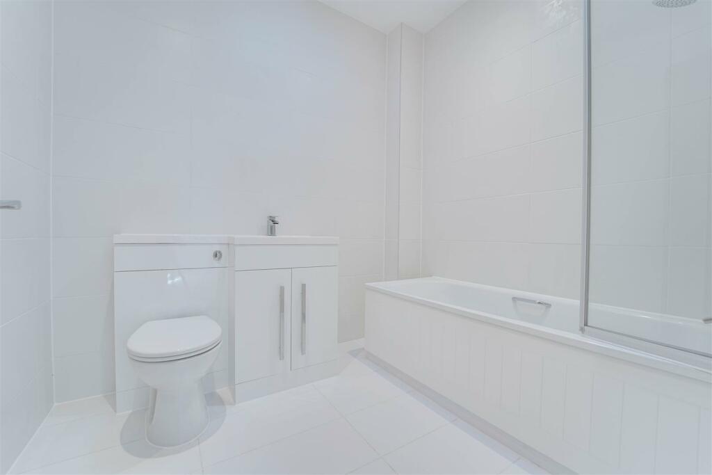 Additional image 8 of Vicarage Road, Newmarket