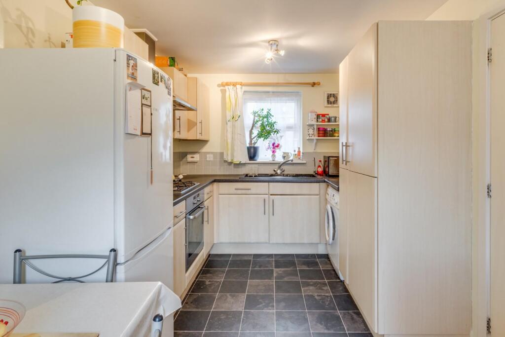 Additional image 4 of Well presented two bedroom home ideally situated in central Weston