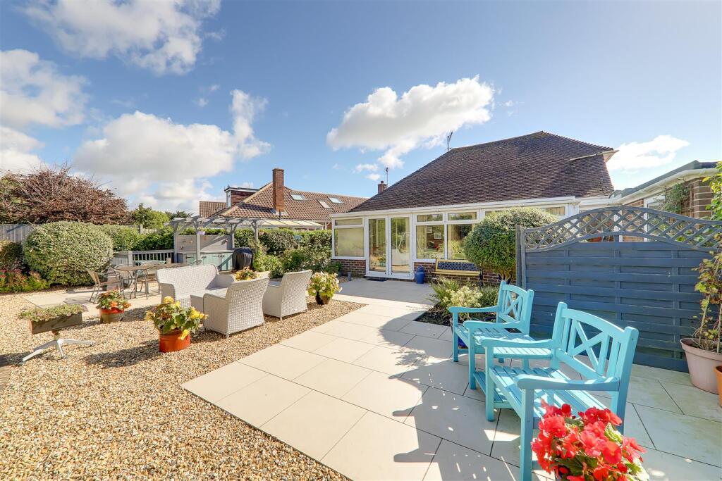 Additional image 25 of Alinora Crescent, Goring-By-Sea, Worthing