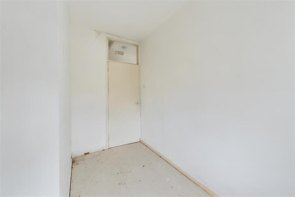 Additional image 14 of UPDATING | LARGE GARDEN | SHEPTON MALLET