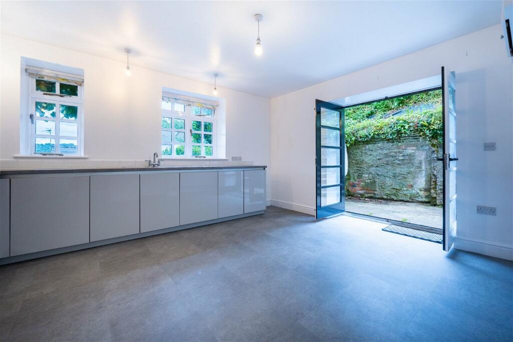 Additional image 4 of Main Road, Gwaelod-y-Garth, Cardiff, CF15 9HJ