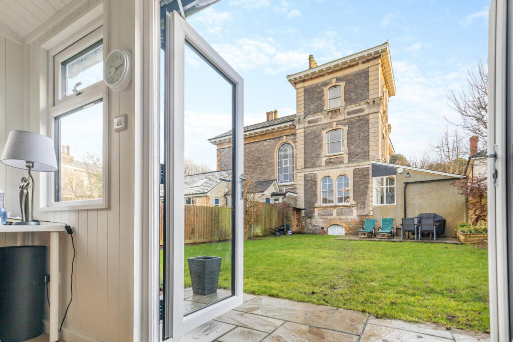 Additional image 35 of Albert Road, Clevedon, BS21