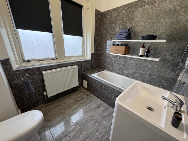 Additional image 4 of 129 Colne Road, Burnley, Lancashire, BB10