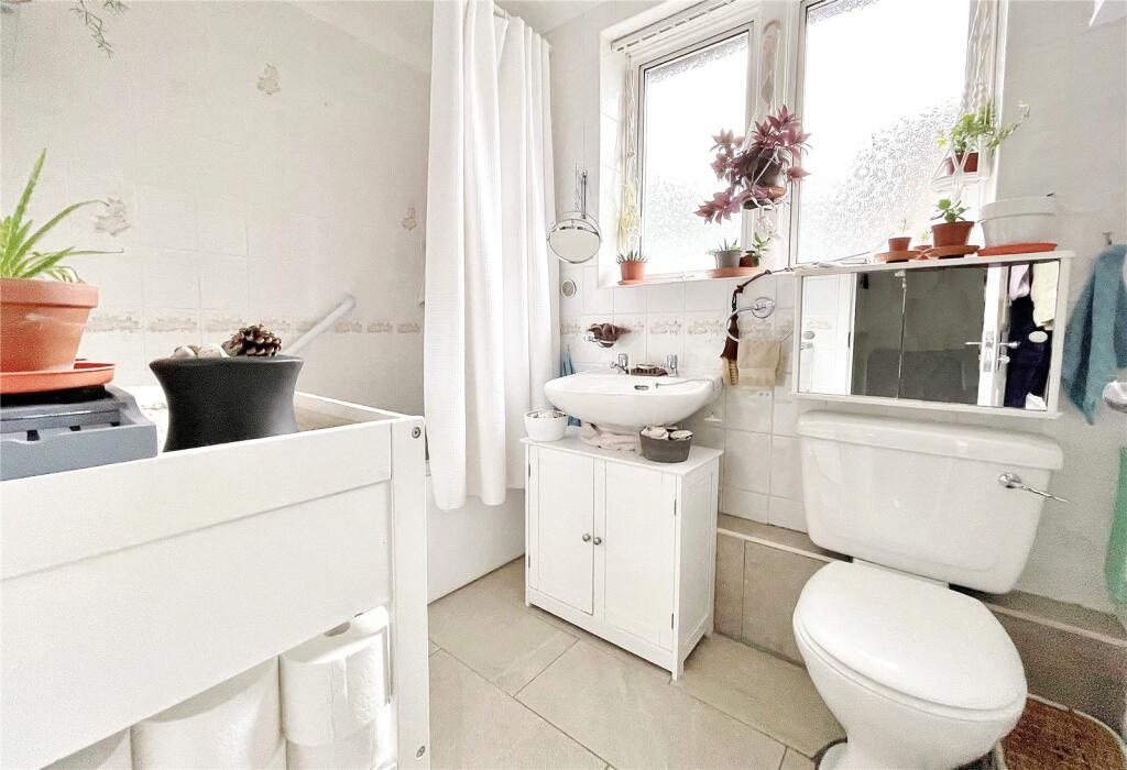 Additional image 7 of Mendip Crescent, Worthing, West Sussex, BN13