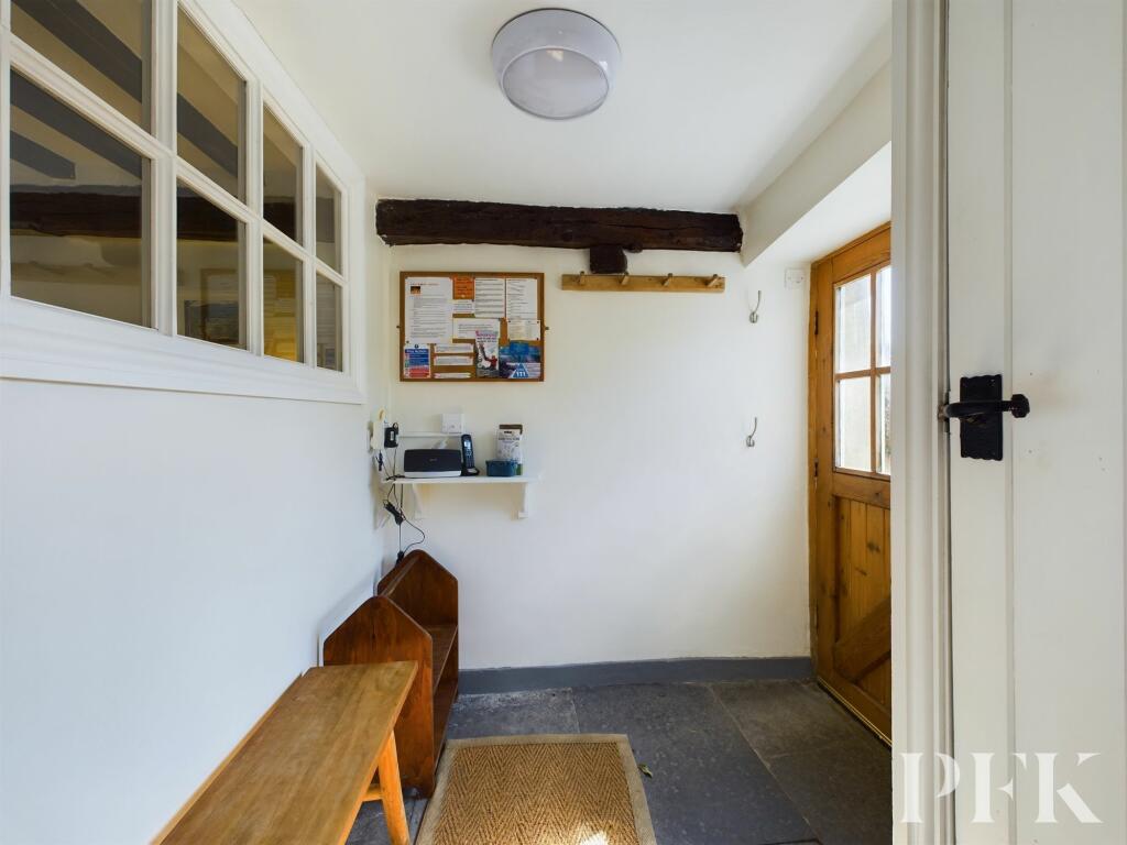 Additional image 9 of Boot, Holmrook, CA19