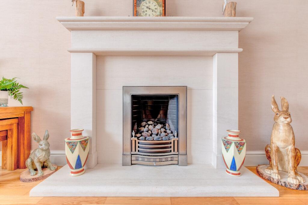 Additional image 3 of Lineholt Close, Oakenshaw South, Redditch, B98