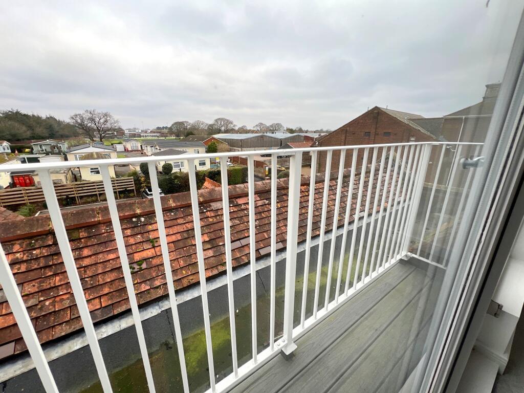 Additional image 10 of Milton Green, Christchurch Road, New Milton, Hampshire. BH25 6QG