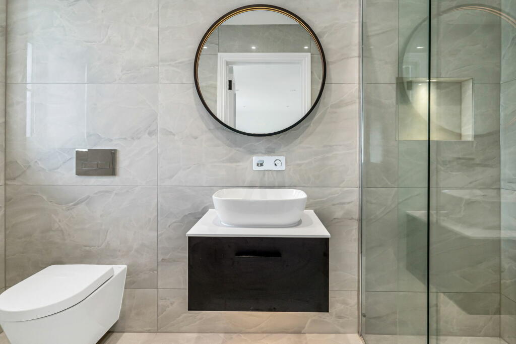 Additional image 16 of 'The Amour' Rose Clover Place, Clavering, CB11