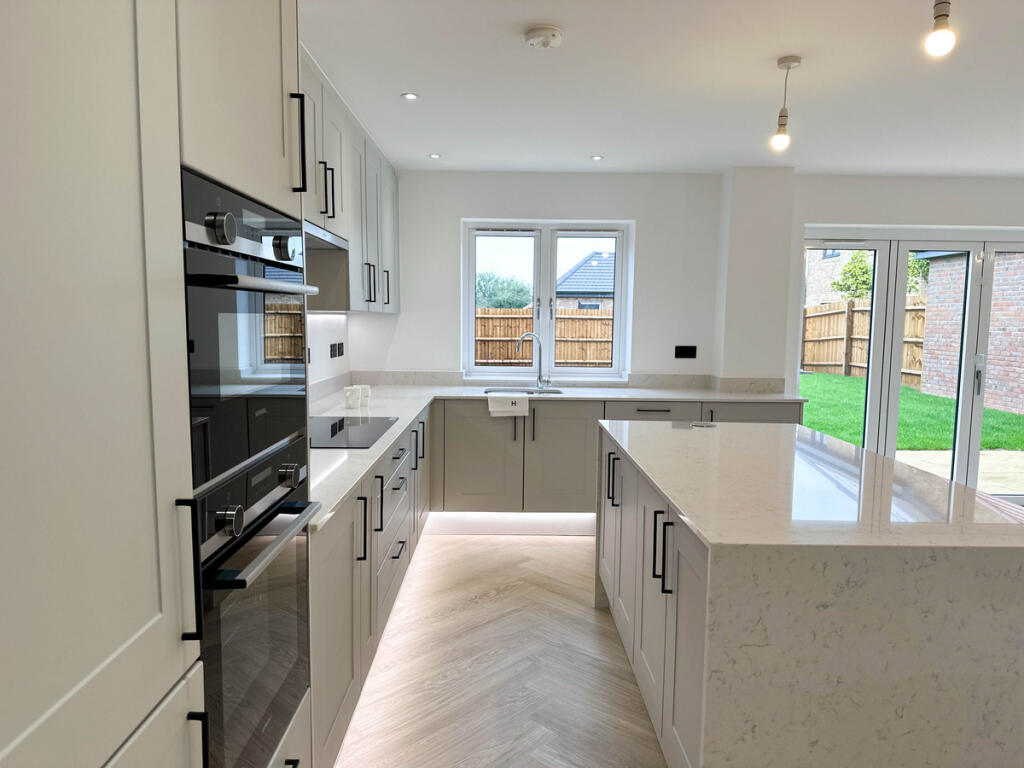 Additional image 15 of Hayfield Lodge, New Road, Over, CB24