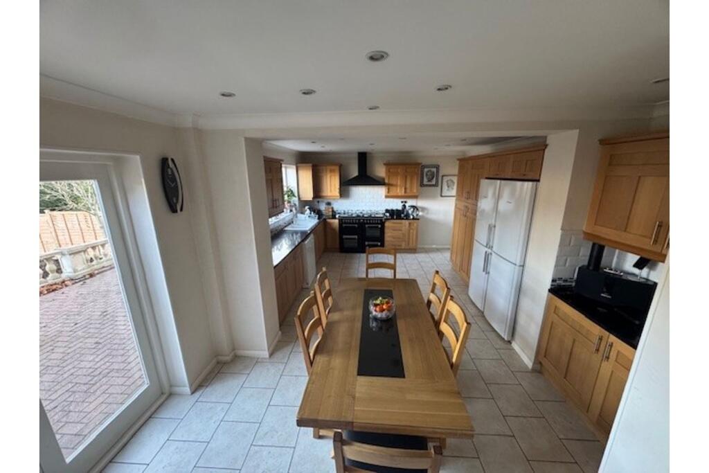 Additional image 20 of Darbys Hill Road, Oldbury, B69
