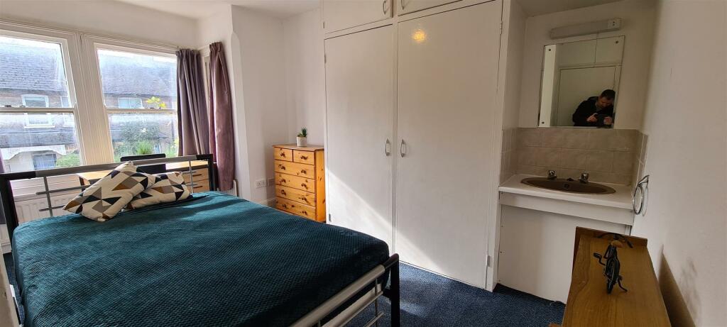 Additional image 4 of Room 3, 51 Cherry Hinton Road, Cambridge, CB1 7BS