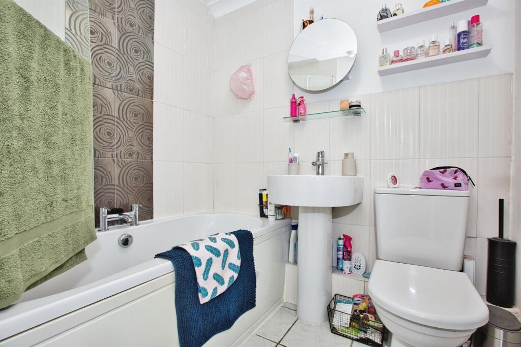 Additional image 5 of Hillborne Gardens, Yeovil