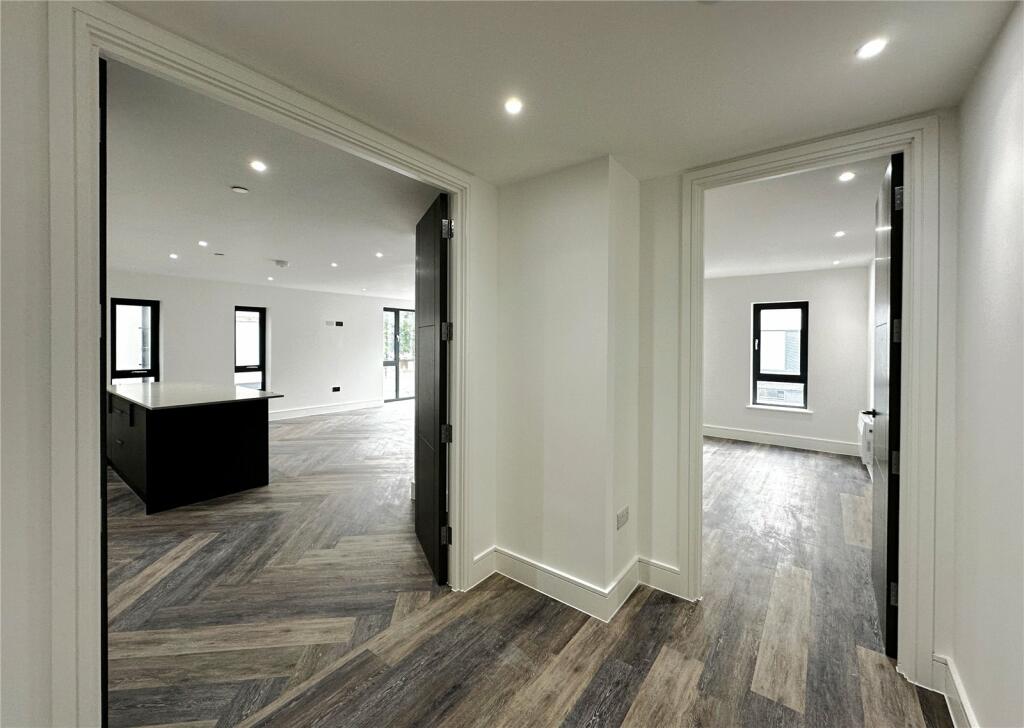 Additional image 9 of Park Place, Cardiff, CF10