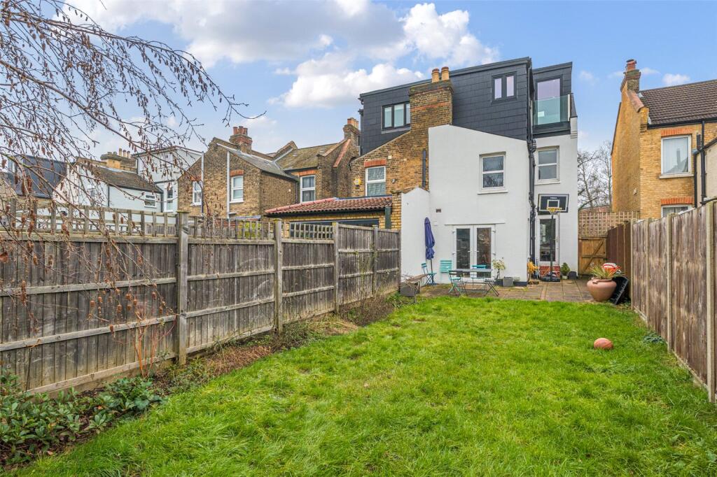 Additional image 16 of Chaffinch Road, Beckenham