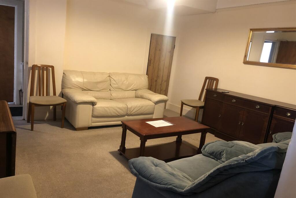 Additional image 4 of 4 bedroom House in Winton