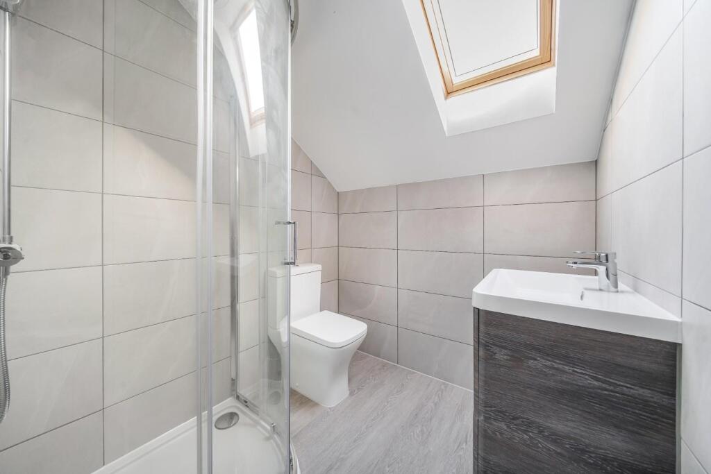 Additional image 16 of Hillview Road, Chislehurst