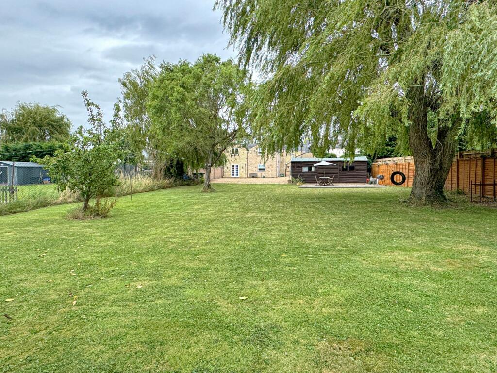 Additional image 23 of High Street, Over