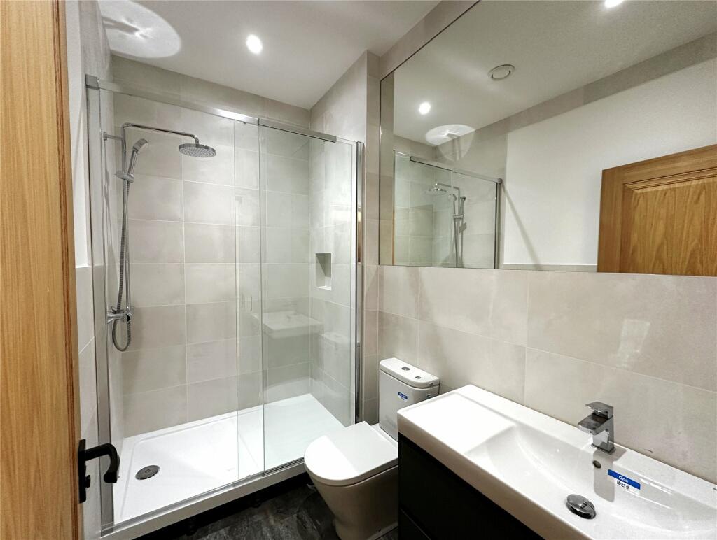 Additional image 5 of Park Place, Cardiff, CF10