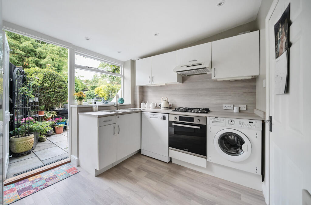 Additional image 24 of Willow Grove, Chislehurst, Kent, BR7