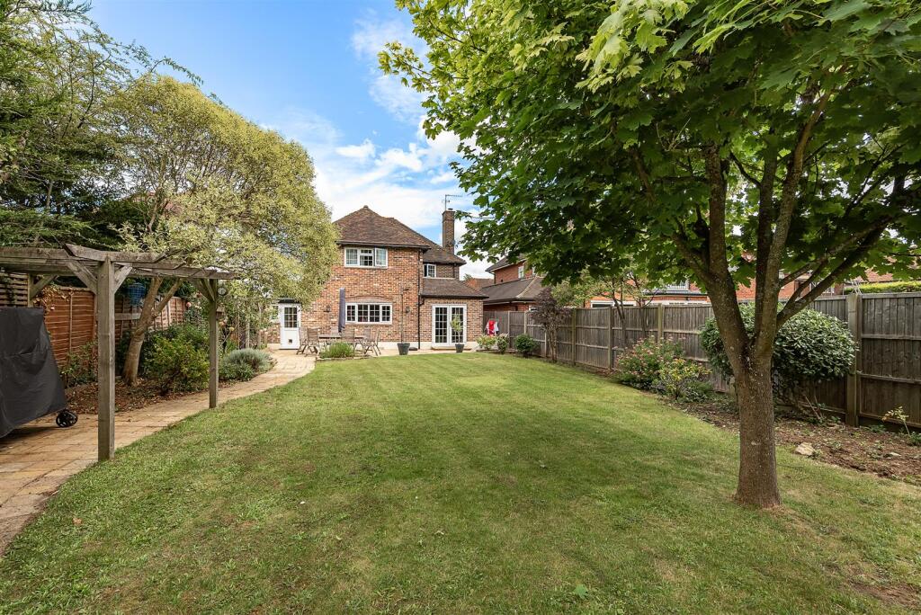 Additional image 12 of Connaught Road, Harpenden