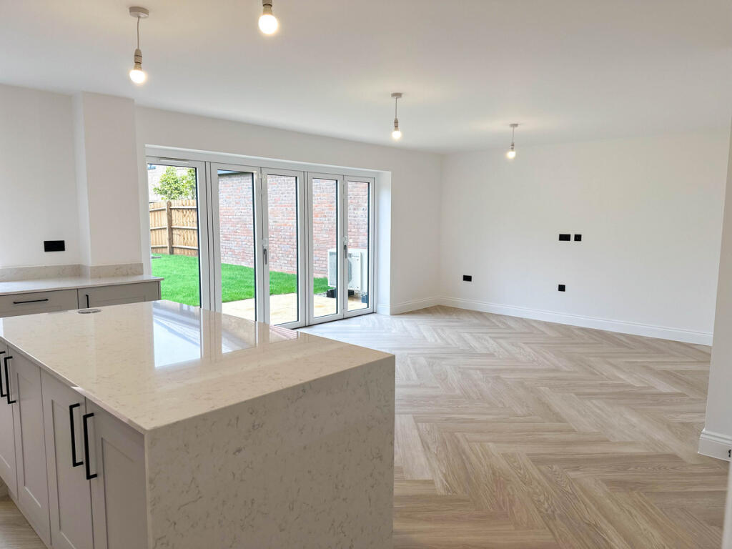 Additional image 11 of Hayfield Lodge, New Road, Over, CB24