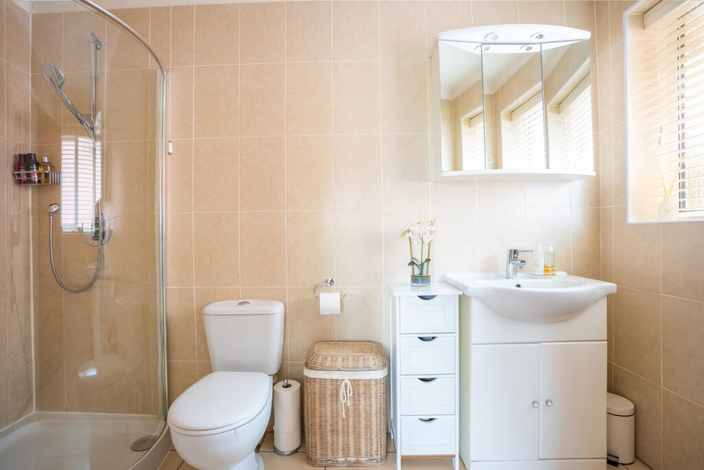 Additional image 11 of Highland View Close, Colehill, Wimborne, Dorset, BH21