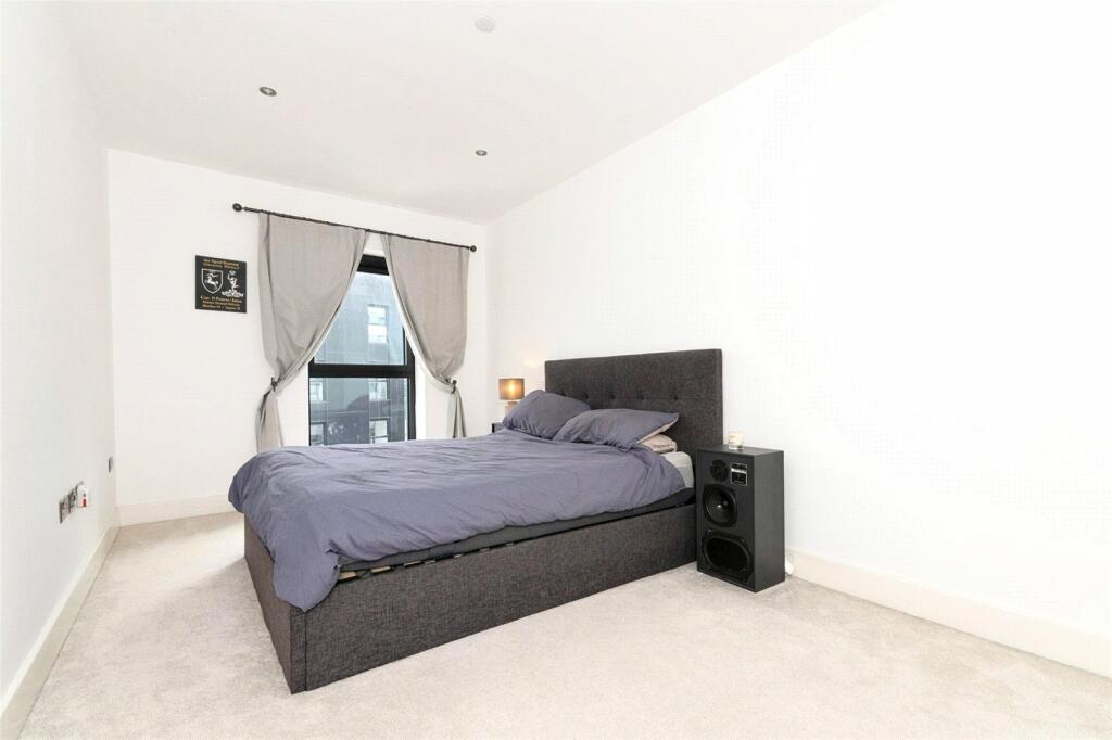 Additional image 14 of Bayscape, Watkiss Way, Cardiff Bay, CF11